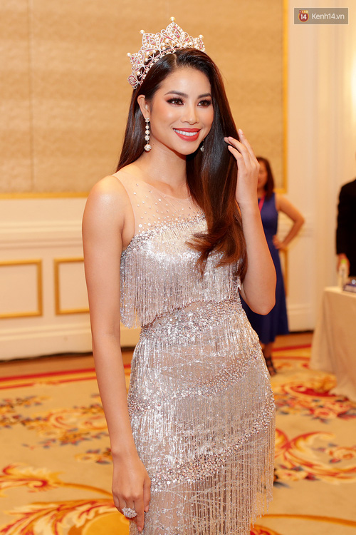 Bất ngờ trước vẻ ngoài kém sắc, già dặn của loạt thí sinh Hoa hậu Hoàn vũ Việt Nam 2017 ngoài đời thật - Ảnh 2.