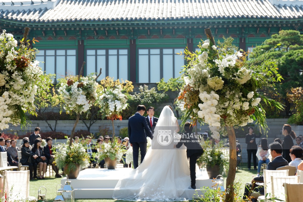 Độc quyền từ Hàn Quốc: Cận cảnh đẳng cấp siêu hoành tráng của lễ đường đám cưới Song Joong Ki và Song Hye Kyo - Ảnh 11.