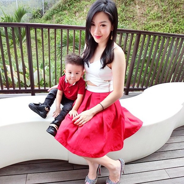 Hot mom 2 con nổi tiếng nhất nhì châu Á: Xinh đẹp, chồng chiều, con siêu đáng yêu - Ảnh 10.