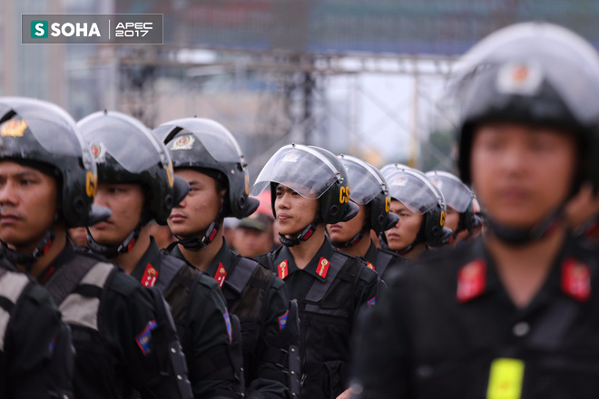 Ngắm dàn xe khủng của lực lượng công an, quân đội Việt Nam sẵn sàng bảo vệ APEC - Ảnh 4.