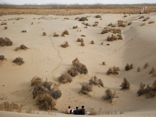 Trung Quốc muốn xây đường ống nước dài 1.000 km nhằm biến sa mạc khổng lồ thành ốc đảo trù phú - Ảnh 1.