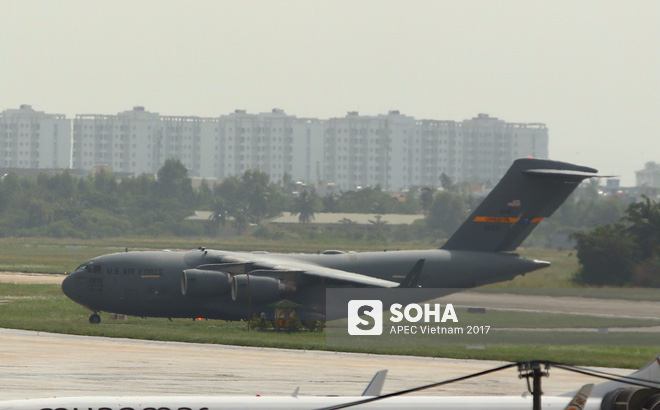 Thêm một vận tải cơ C-17 Globemaster III của Không lực Mỹ đáp xuống Đà Nẵng - Ảnh 1.