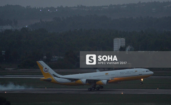Quốc vương Brunei tự lái Cung điện bay siêu sang A340-212 tới Đà Nẵng dự APEC - Ảnh 14.