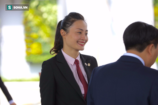 Chùm ảnh nữ Đặc vụ Việt Nam có nụ cười rất tươi tại Đà Nẵng - Ảnh 2. Chùm ảnh nữ Đặc vụ Việt Nam có nụ cười rất tươi tại Đà Nẵng - Ảnh 2.