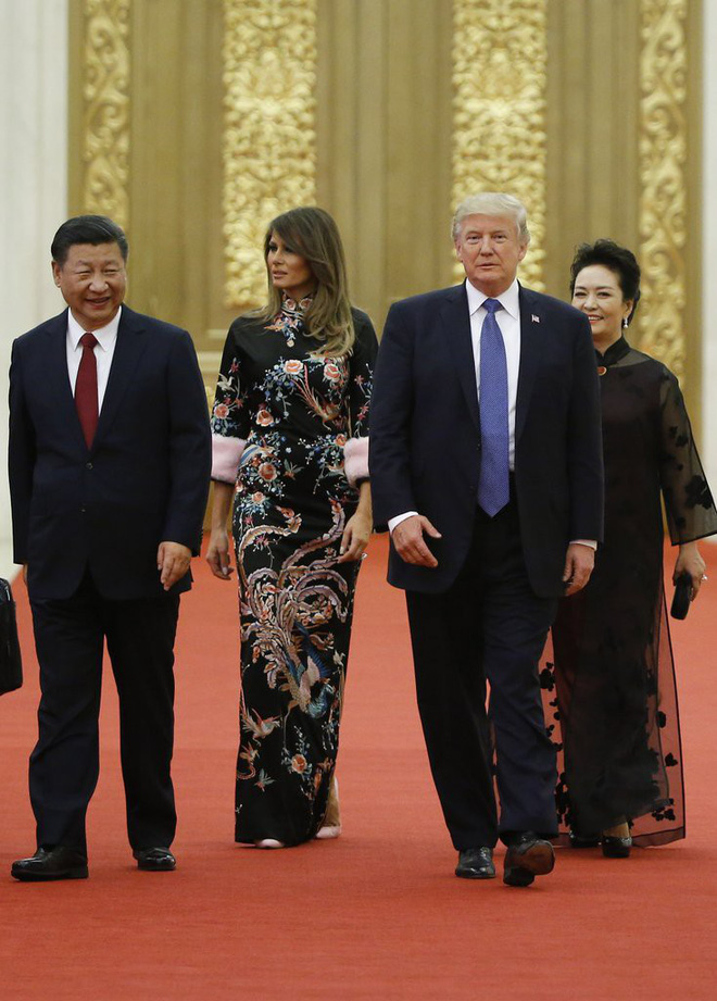 Phu nhân Melania Trump chịu chi hơn 1 tỷ cho váy áo trong chuyến công du 3 nước châu Á - Ảnh 27.