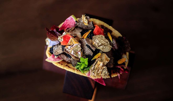 Bánh Taco giá 570 triệu: Muốn ăn không chỉ đủ tiền mà còn phải có điều kiện kèm theo - Ảnh 7. Bánh Taco giá 570 triệu: Muốn ăn không chỉ đủ tiền mà còn phải có điều kiện kèm theo 7