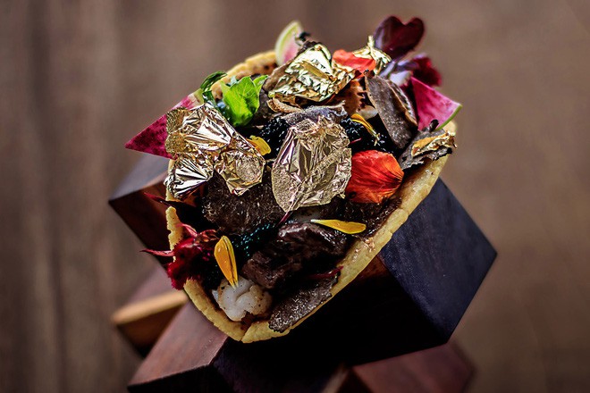 Bánh Taco giá 570 triệu: Muốn ăn không chỉ đủ tiền mà còn phải có điều kiện kèm theo - Ảnh 6. Bánh Taco giá 570 triệu: Muốn ăn không chỉ đủ tiền mà còn phải có điều kiện kèm theo 6