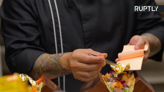 Bánh Taco giá 570 triệu: Muốn ăn không chỉ đủ tiền mà còn phải có điều kiện kèm theo - Ảnh 5. Bánh Taco giá 570 triệu: Muốn ăn không chỉ đủ tiền mà còn phải có điều kiện kèm theo 5