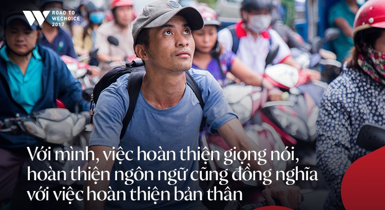 Chàng shipper xe đạp bị khuyết tật giọng nói vẫn chăm đọc sách, học tiếng Anh và làm từ thiện: Nếu không cố gắng, mình sẽ bị lùi lại phía sau - Ảnh 4. Chàng shipper xe đạp bị khuyết tật giọng nói vẫn chăm đọc sách, học tiếng Anh và làm từ thiện: 'Nếu không cố gắng, mình sẽ bị lùi lại phía sau' 3
