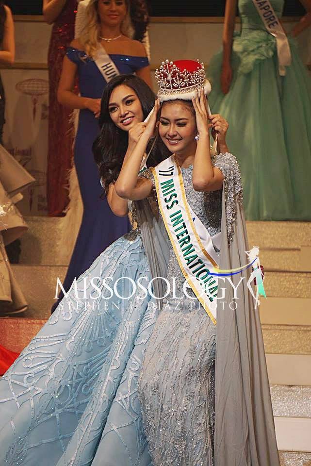Nhan sắc xinh đẹp của đại diện Indonesia, cô gái đánh bại hơn 70 đối thủ đăng quang Miss International 2017 - Ảnh 1. Nhan sắc xinh đẹp của đại diện Indonesia, cô gái đánh bại hơn 70 đối thủ vừa đăng quang Miss International 2017 1