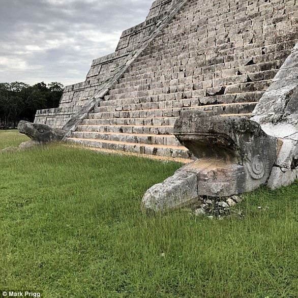 Khám phá bí mật thần Rắn trong hang nước ngầm bên dưới kim tự tháp Maya - Ảnh 4.