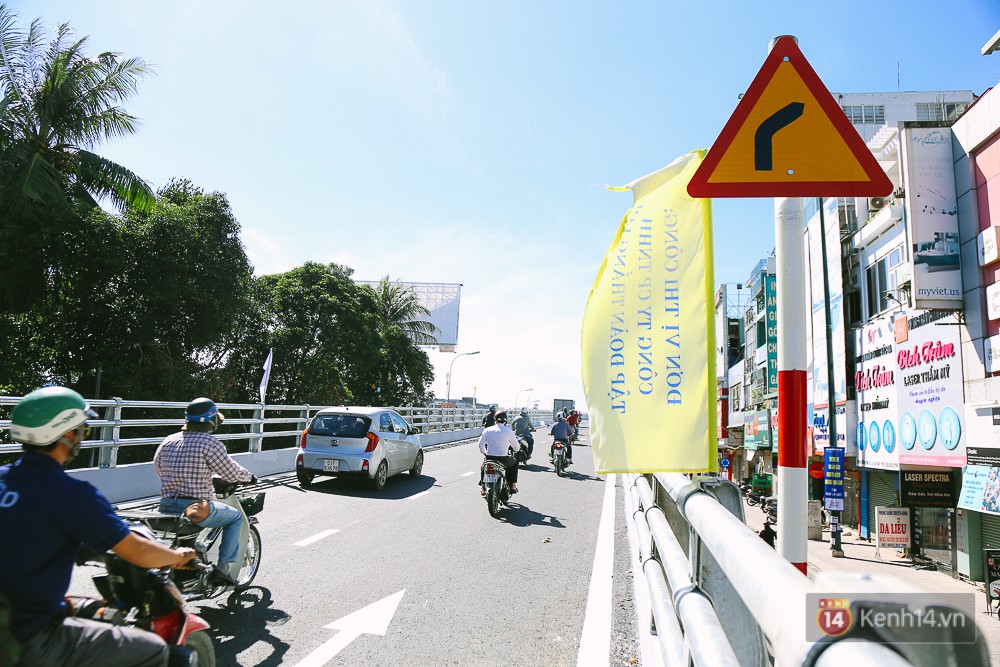 Cầu vượt thép hơn 500 tỉ đồng chính thức thông xe, cửa ngõ sân bay Tân Sơn Nhất được giải cứu - Ảnh 4.