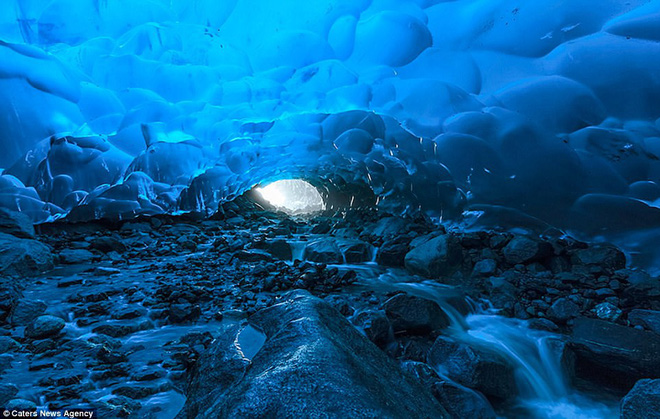 Mạo hiểm đi sâu 12.000m vào lõi băng: Phát hiện một thế giới đầy kinh ngạc - Ảnh 8.