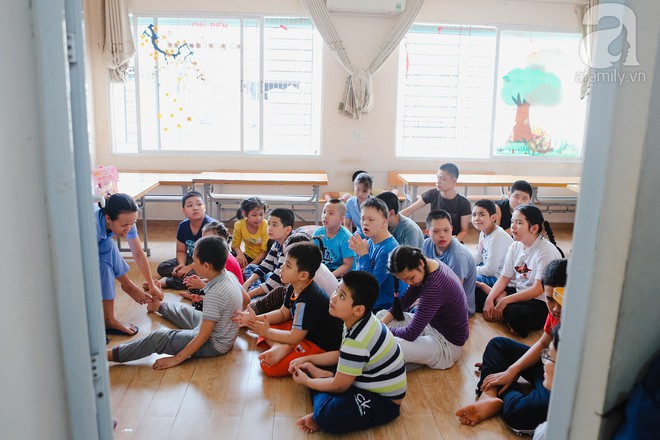 Ngày 20/11 ở ngôi trường không có bục giảng mang tên Hy Vọng, cô chỉ mong trò chúc vẹn tròn một câu - Ảnh 5.
