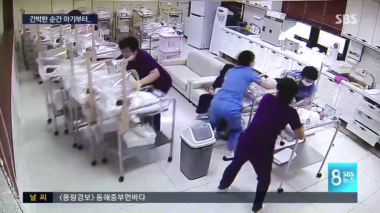 Giữa cơn động đất dữ dội, y tá Hàn Quốc bất chấp hiểm nguy, che chắn cho trẻ sơ sinh khiến ai cũng xúc động - Ảnh 3.
