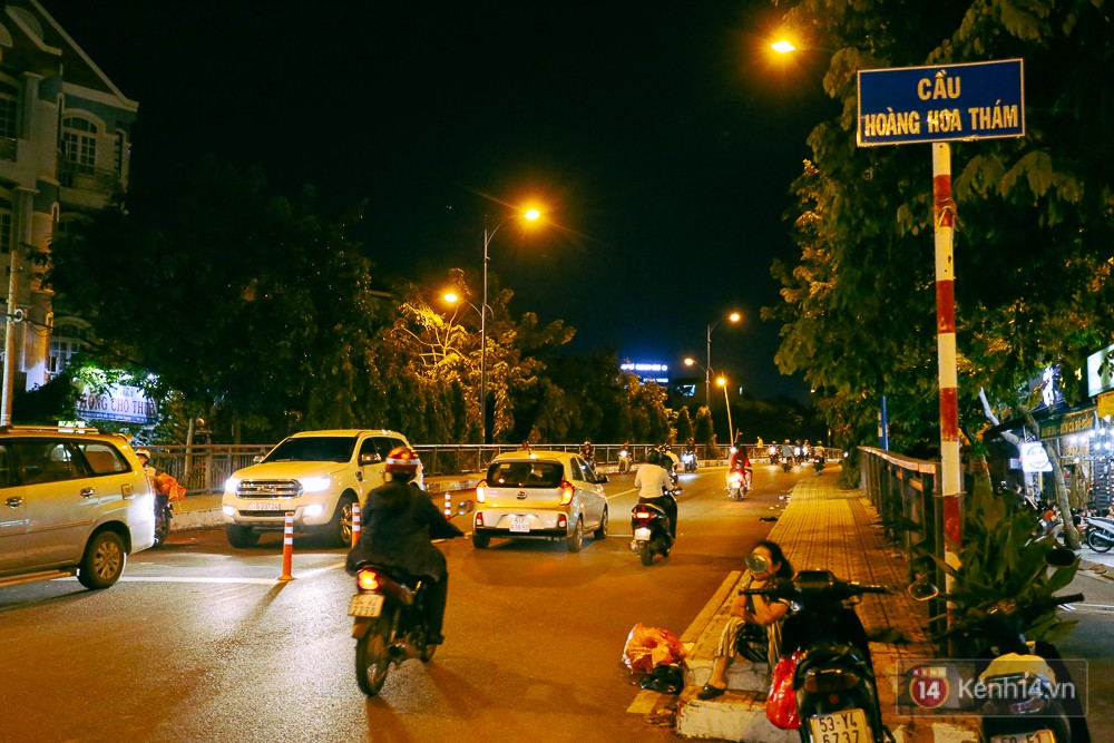 Nghịch lý kỳ lạ ở Sài Gòn: 2 cây cầu song song, người dân chen chúc đến kẹt xe trên cây cầu sắt cũ và hẹp - Ảnh 7. Nghịch lý kỳ lạ ở Sài Gòn: 2 cây cầu song song, người dân chen chúc đến kẹt xe trên cây cầu sắt cũ và hẹp 6