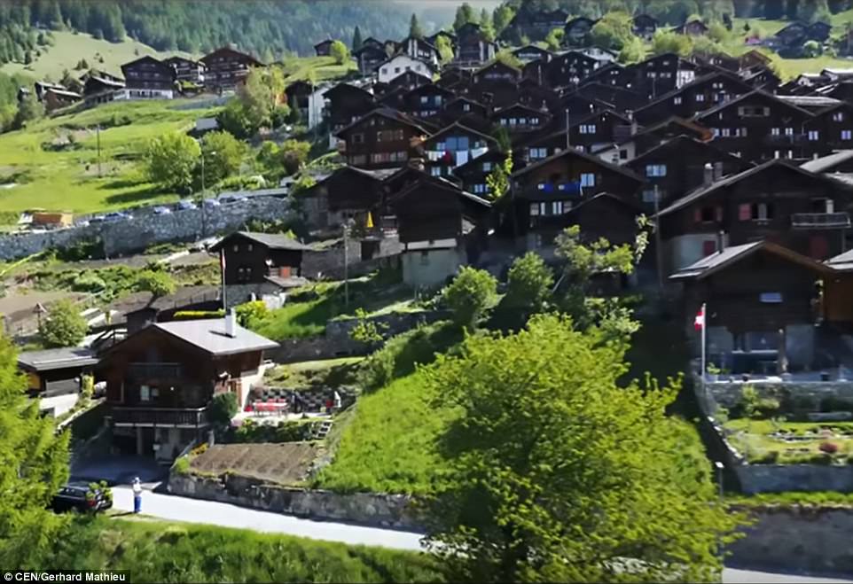 Thị trấn xinh đẹp tại Thụy Sĩ trả tiền cho người dân đến ở 8