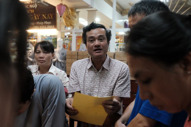 Sài Gòn: Vợ dắt chồng, mẹ ẵm con gái đi đăng ký hiến tạng cứu người - Ảnh 9.