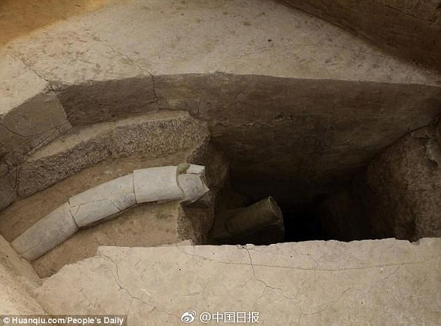 Các nhà khảo cổ bất ngờ khai quật được 3 bồn tắm niên đại 2300 năm từ thời nhà Tần - Ảnh 2.