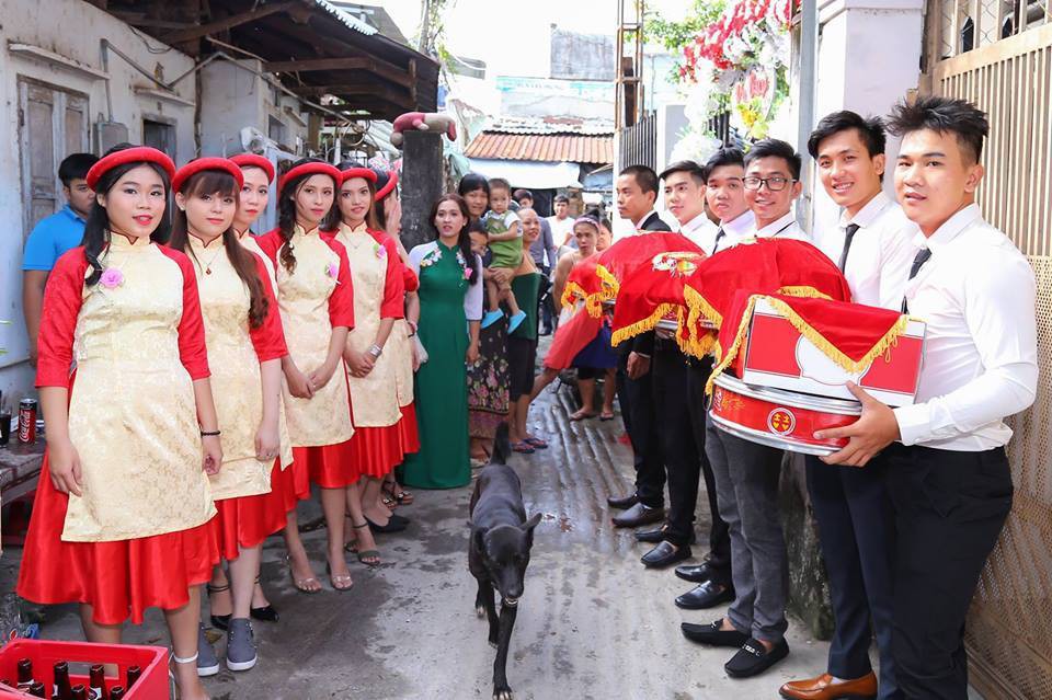 1001 khoảnh khắc mấy con boss bon chen phá ảnh cưới - Ảnh 1. 1001 khoảnh khắc mấy con boss bon chen phá ảnh cưới 1