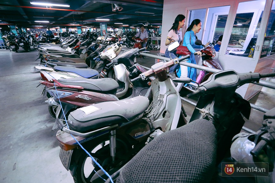 Hàng trăm chiếc xe máy quá hạn vì gửi 2 năm không ai nhận, nhà xe sân bay Tân Sơn Nhất thiệt hại nửa tỉ đồng - Ảnh 10. Hàng trăm chiếc xe máy quá hạn vì gửi 2 năm không ai nhận, nhà xe sân bay Tân Sơn Nhất thiệt hại nửa tỉ đồng 9