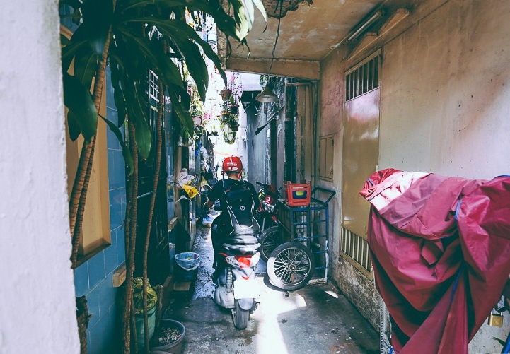Từ vụ cháy nhà trong hẻm nhỏ khiến 3 mẹ con tử vong ở Sài Gòn: Thấp thỏm sống trong những con hẻm chỉ vừa một người đi - Ảnh 3. Từ vụ cháy nhà trong hẻm nhỏ khiến 3 mẹ con tử vong ở Sài Gòn: Thấp thỏm sống trong những con hẻm chỉ vừa một người đi 6