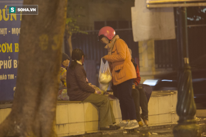 Người vô gia cư Hà Nội, những ngày giá lạnh này họ ở đâu? 12 Người vô gia cư Hà Nội, những ngày giá lạnh này họ ở đâu? 12