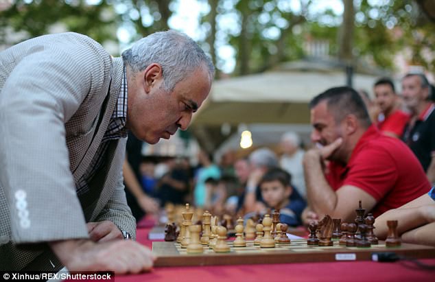 Chỉ cần 4h tự học, AI đánh bại kiện tướng cờ vua bằng 1 nước đi chưa từng có trong 1.500 năm lịch sử - Ảnh 2.