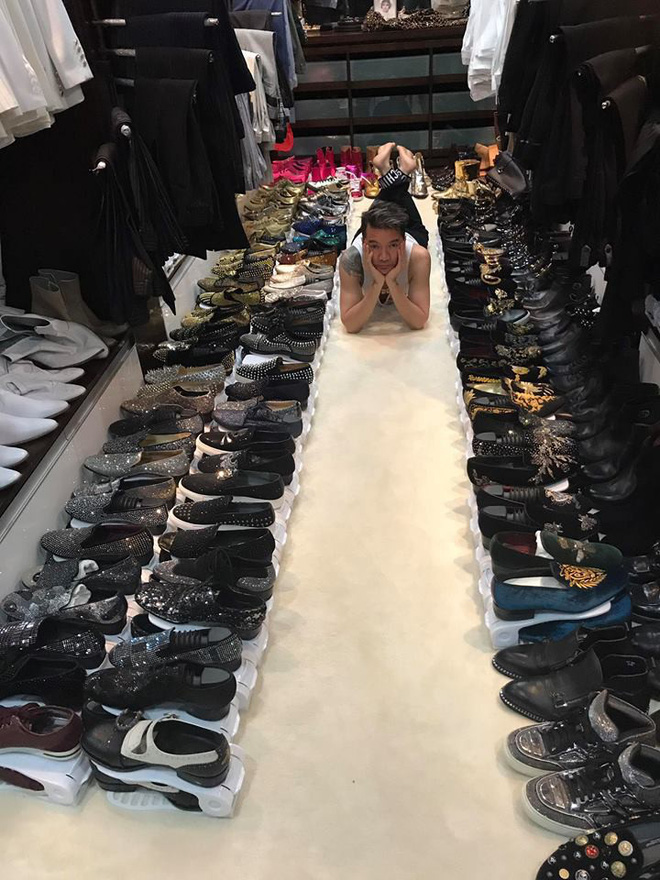 Khoe tủ đồ hàng hiệu cùng hơn 700 đôi giày bày la liệt, Đàm Vĩnh Hưng thừa nhận mắc bệnh nghiện mua sắm - Ảnh 2.