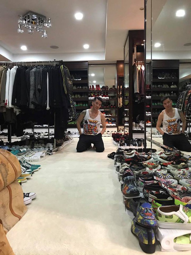 Khoe tủ đồ hàng hiệu cùng hơn 700 đôi giày bày la liệt, Đàm Vĩnh Hưng thừa nhận mắc bệnh nghiện mua sắm - Ảnh 9.