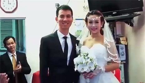 4 cô gái làm dâu nhà giàu nổi tiếng: Vừa xinh đẹp, tài năng và có cả may mắn! - Ảnh 10. 4 cô gái 'làm dâu nhà giàu' nổi tiếng: Vừa xinh đẹp, tài năng và có cả may mắn! 11