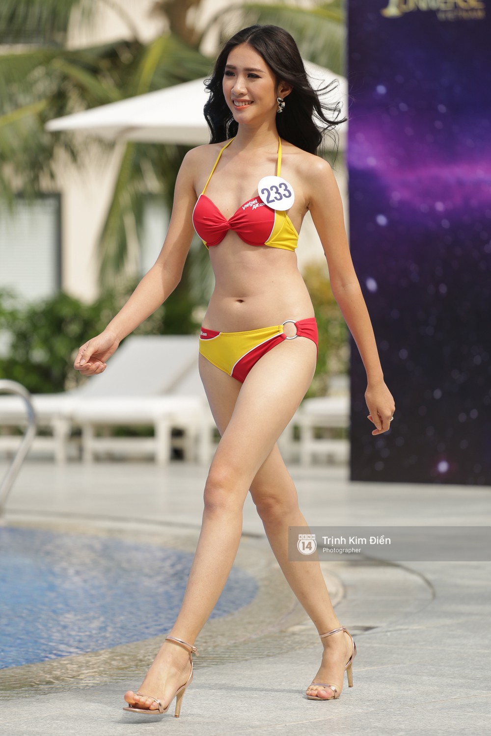 Dàn người đẹp Hoa hậu Hoàn vũ lộ đùi to, bụng mỡ khác xa ảnh photoshop trong phần thi trình diễn bikini - Ảnh 9.