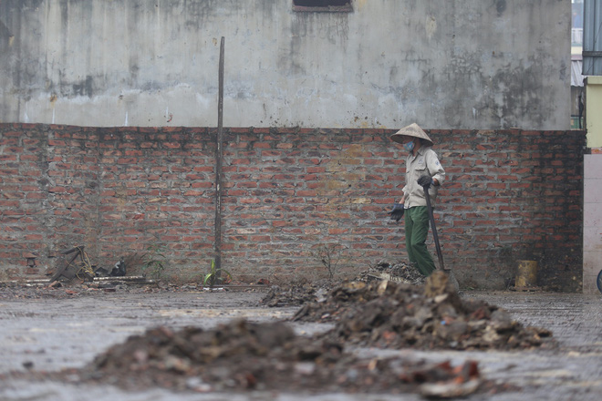 Vụ nổ ở Bắc Ninh: Sáng nay, công binh đã thu gom hơn 1 tấn đạn - Ảnh 7.