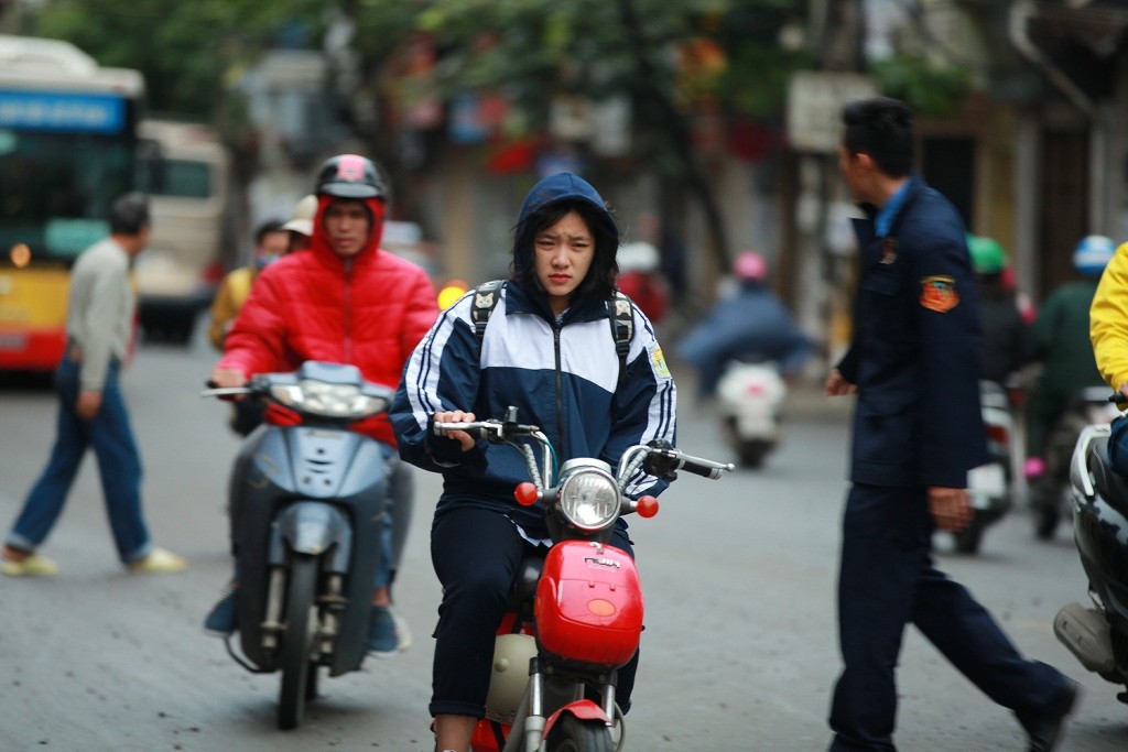 Nguy hiểm sức khoẻ rất có thể sẽ xảy ra khi bạn bước ra đường chiều tối nay khi nhiệt độ giảm đột ngột - Ảnh 1. Nguy hiểm sức khoẻ rất có thể sẽ xảy ra khi bạn bước ra đường chiều tối nay khi nhiệt độ giảm đột ngột 1