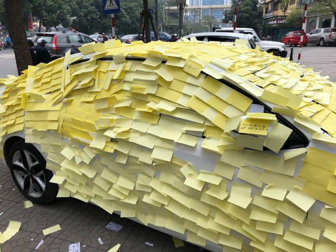 Fan cuồng dán giấy phủ kín xe hơi của Nguyễn Trần Trung Quân để tỏ tình 4
