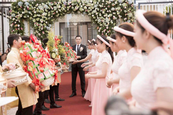 Hành trình hạnh phúc của mỹ nữ Vũng Tàu Ngọc Duyên: Từ con gái người bán vé số đến vợ đại gia Hà thành 12 Hành trình hạnh phúc của mỹ nữ Vũng Tàu Ngọc Duyên: Từ con gái người bán vé số đến vợ đại gia Hà thành 12