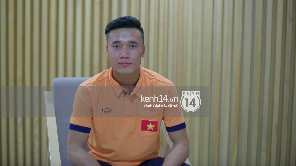 Clip độc quyền Bùi Tiến Dũng hát làm thổn thức triệu trái tim: Clip độc quyền Bùi Tiến Dũng hát làm thổn thức triệu trái tim: