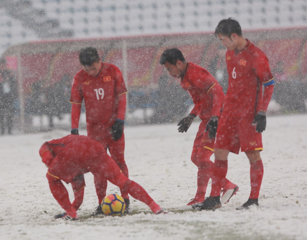 Xuân Trường tiết lộ lý do cùng cào tuyết, nhường Quang Hải đá phạt trong trận chung kết - Ảnh 2.