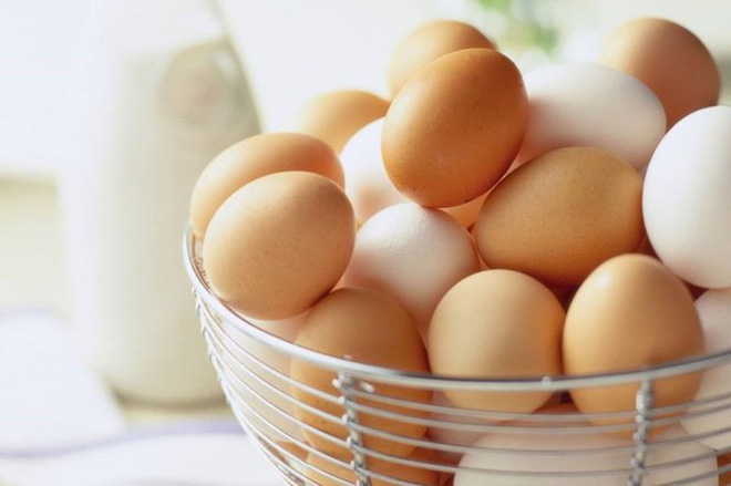 Sự thật về trứng: Trứng gà ta có bổ hơn trứng gà công nghiệp? Nên ăn bao nhiêu trứng/tuần? - Ảnh 2.