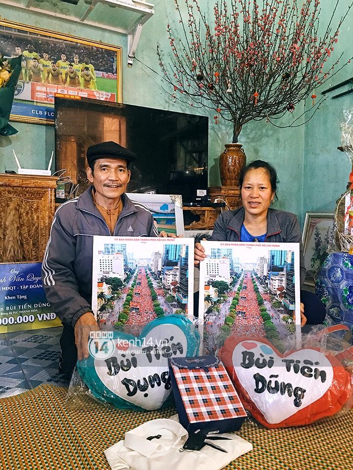 Anh em Tiến Dũng U23 về nhà ăn Tết, mua tivi mới cho gia đình vì muốn chúng con đá ở đâu, bố mẹ cũng có thể nhìn thấy - ảnh 4 Anh em Tiến Dũng U23 về nhà ăn Tết, mua tivi mới cho gia đình vì muốn chúng con đá ở đâu, bố mẹ cũng có thể nhìn thấy - Ảnh 4.