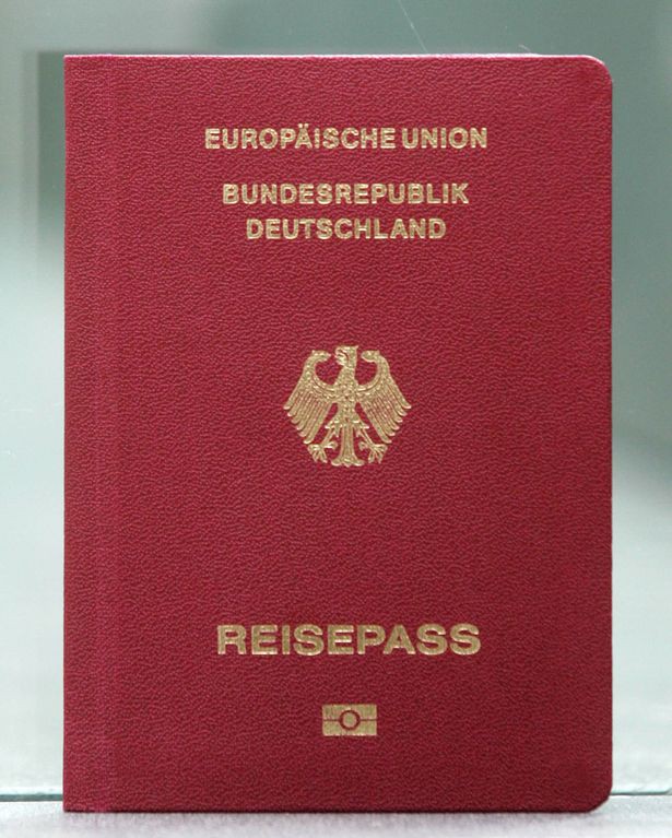 Không còn sở hữu tấm hộ chiếu quyền lực nhất thế giới năm 2018, nước Đức đã bị hai quốc gia châu Á 'soán ngôi' 1