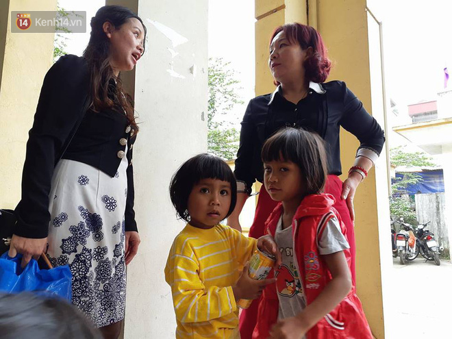 Cộng đồng chung tay giúp đỡ người mẹ nghèo ôm 4 con nhỏ ra Hà Nội xin quần áo - Ảnh 6.