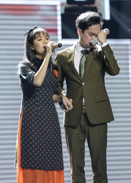 Cô bé mù hát Bolero khiến Ngọc Sơn khóc, Quang Lê tặng 10 triệu và Như Quỳnh mời hát chung - Ảnh 4.