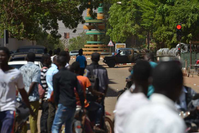 Đại sứ quán Pháp ở Burkina Faso bị tấn công khủng bố, nhiều người thiệt mạng - Ảnh 5. Đại sứ quán Pháp ở Burkina Faso bị tấn công khủng bố, nhiều người thiệt mạng 5