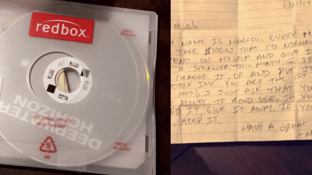 Đi thuê đĩa DVD, người phụ nữ bất ngờ phát hiện lá thư bí ẩn và thứ này giấu bên trong vỏ hộp - Ảnh 2.