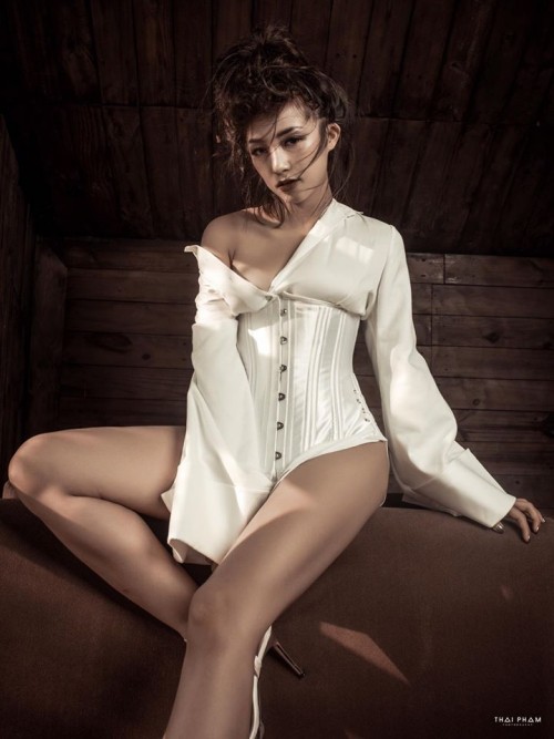 Khi hot girl Việt bất ngờ chuyển hướng sexy - ai thành công nhất? - Ảnh 26. Khi hot girl Việt bất ngờ chuyển hướng sexy - ai thành công nhất? 26