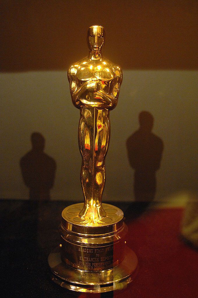 Dám cá bạn sẽ sốc khi biết được mức giá thu được khi bán một bức tượng vàng Oscar 3