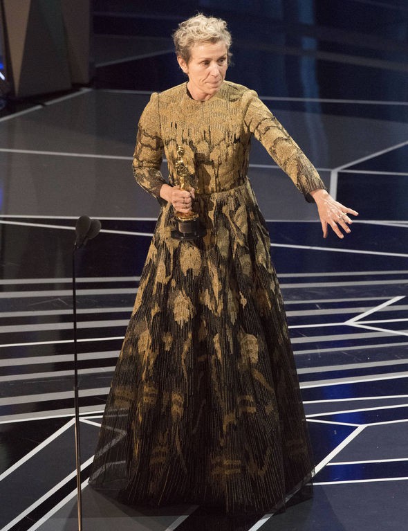 Nữ diễn viên chính xuất sắc nhất bị trộm mất tượng vàng Oscar khi vừa thắng giải - Ảnh 1.