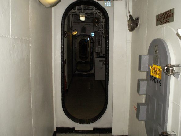 Ký sự 1 ngày trên tàu sân bay Mỹ Carl Vinson: Trải nghiệm cuộc sống ở nơi “nguy hiểm nhất” - Ảnh 4.