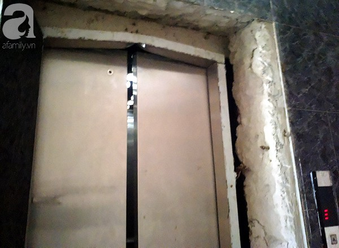 Hà Nội: Thang máy chung cư gặp sự cố “nhốt” một phụ nữ bên trong gần 1 giờ đồng hồ 4 Hà Nội: Thang máy chung cư gặp sự cố “nhốt” một phụ nữ bên trong gần 1 giờ đồng hồ 4